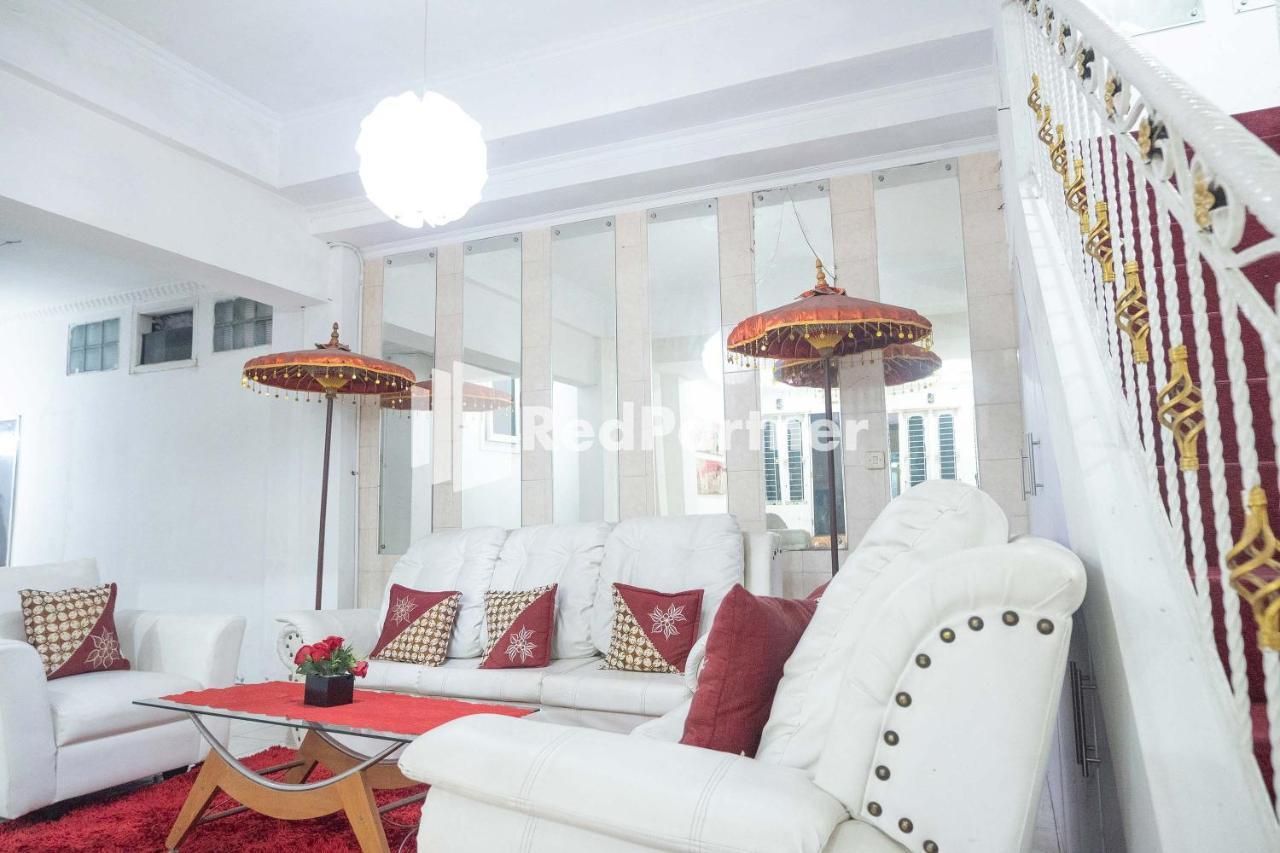 House Of Joy Sopalan Redpartner Hotel Kalasan Bagian luar foto