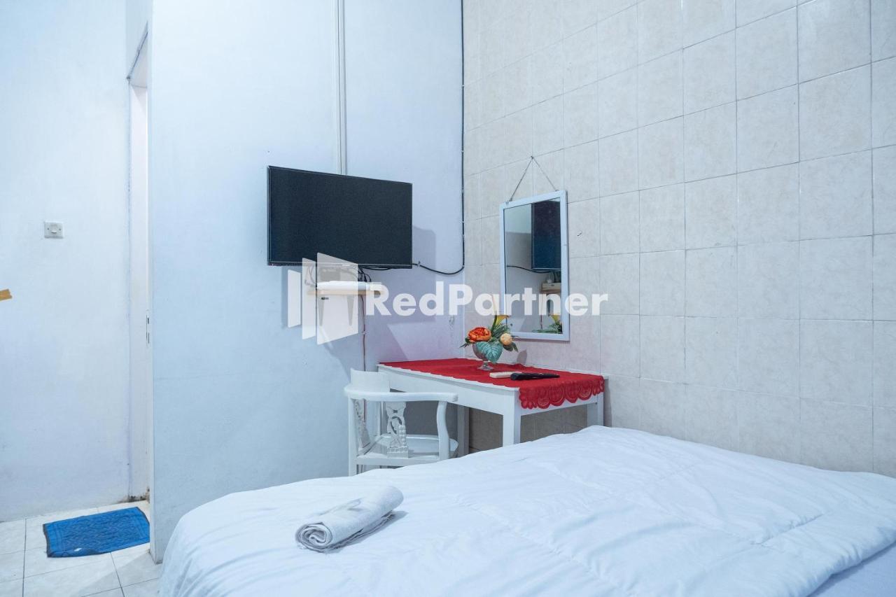 House Of Joy Sopalan Redpartner Hotel Kalasan Bagian luar foto