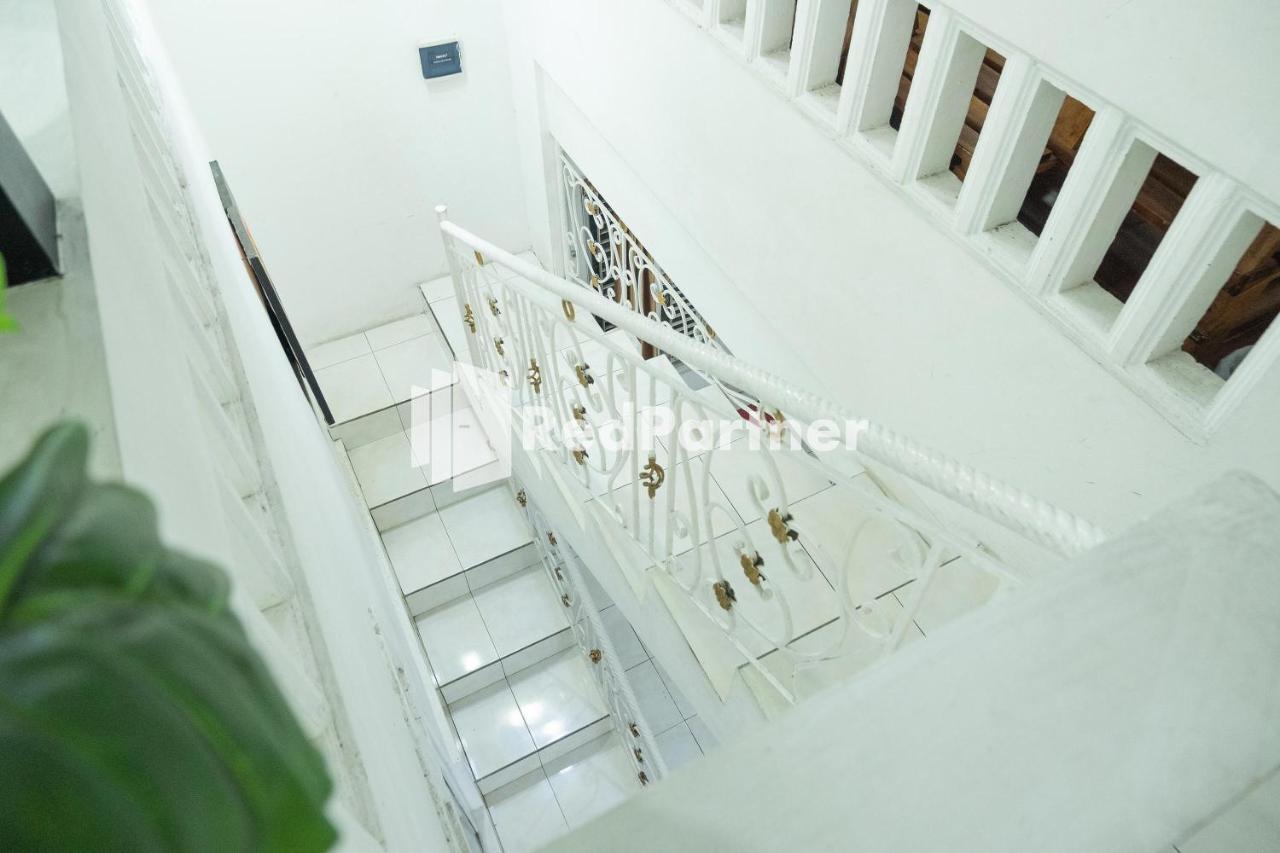 House Of Joy Sopalan Redpartner Hotel Kalasan Bagian luar foto